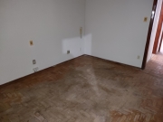 Casa Comercial 130m em Centro em Ribeiro Preto, por R$ 1.900/ms