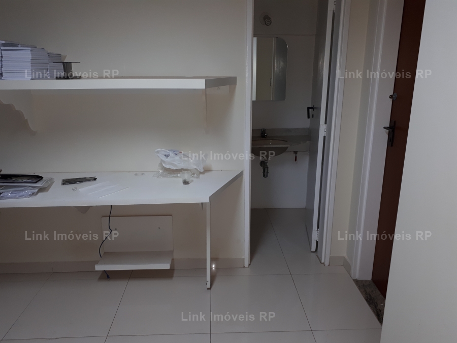 Sala Comercial 70m em Centro em Ribeiro Preto, por R$ 160.000