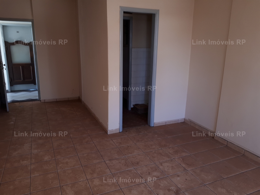 Sala Comercial 28m em Centro em Ribeiro Preto, por R$ 600/ms