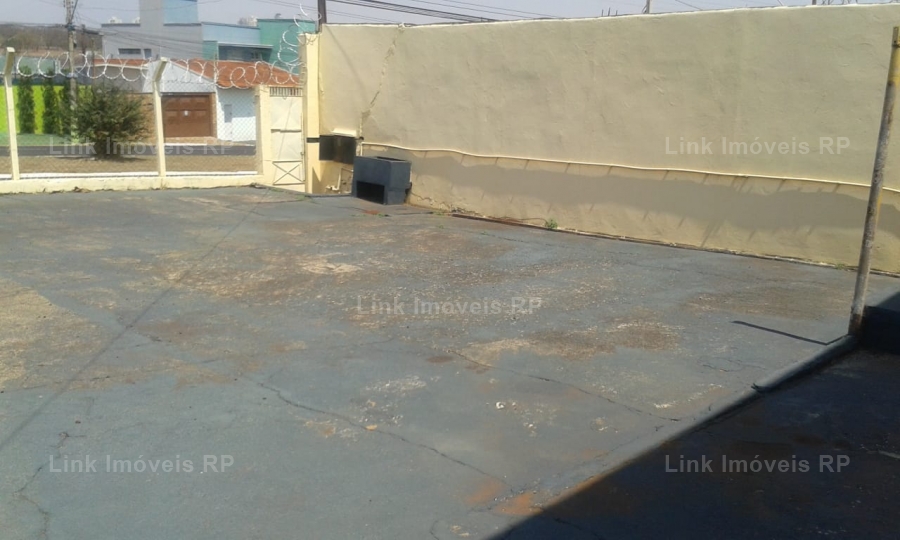 Galpo 230m em Jardim Palma Travassos em Ribeiro Preto, por R$ 8.000/ms