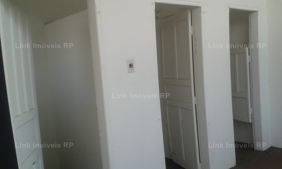Galpo 230m em Jardim Palma Travassos em Ribeiro Preto, por R$ 8.000/ms