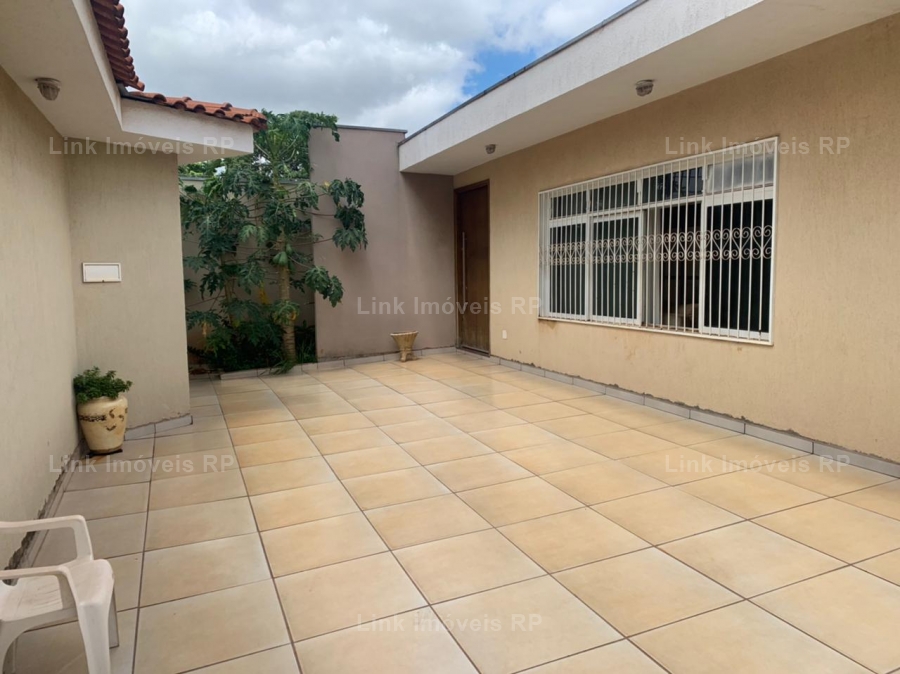 Casa Padro 300m em Lagoinha em Ribeiro Preto, por R$ 650.000