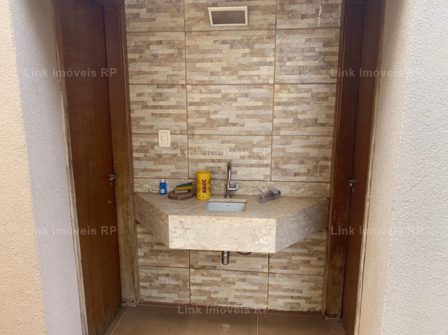 Casa Padro 300m em Lagoinha em Ribeiro Preto, por R$ 650.000