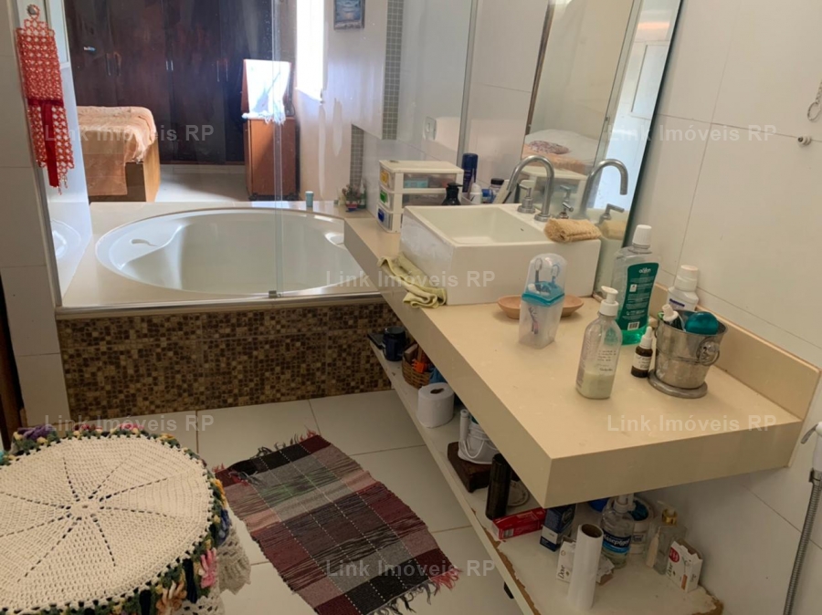 Casa Padro 300m em Lagoinha em Ribeiro Preto, por R$ 650.000