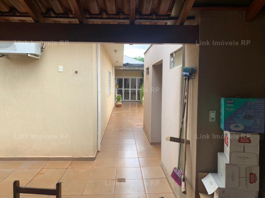 Casa Padro 300m em Lagoinha em Ribeiro Preto, por R$ 650.000