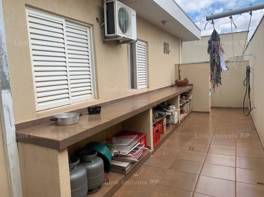 Casa Padro 300m em Lagoinha em Ribeiro Preto, por R$ 650.000