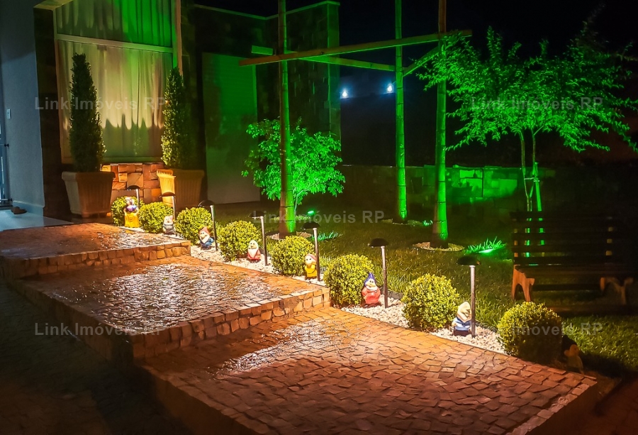 Casa em Condomnio 211m em Independncia em Ribeiro Preto, por R$ 970.000