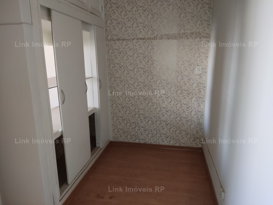 Casa Comercial 130m em Centro em Ribeiro Preto, por R$ 1.900/ms