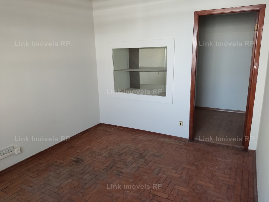 Casa Comercial 130m em Centro em Ribeiro Preto, por R$ 1.900/ms