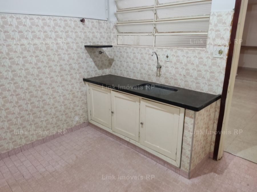 Casa Comercial 130m em Centro em Ribeiro Preto, por R$ 1.900/ms