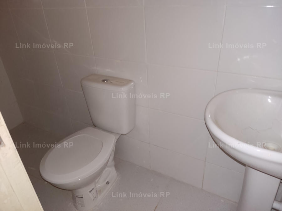 Casa Comercial 130m em Centro em Ribeiro Preto, por R$ 1.900/ms