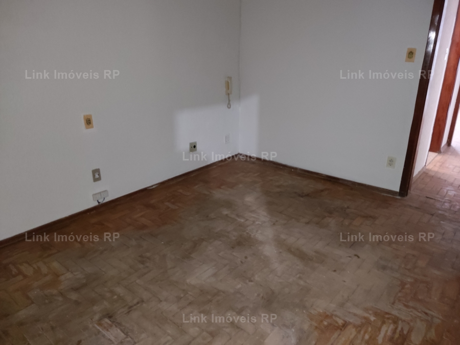 Casa Comercial 130m em Centro em Ribeiro Preto, por R$ 1.900/ms