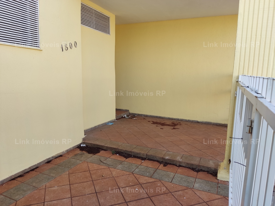 Casa Comercial 130m em Centro em Ribeiro Preto, por R$ 1.900/ms