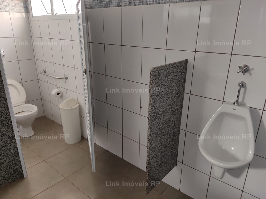 Sal�o Comercial 267m� em Jd. Paulista em Cravinhos, por R$ 4.800/m�s